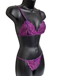 Sexy Lingerie Set Crotchless Panties Sheer Lace Thong Peekaboo Nipple Bra